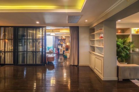 Condo à Watthana, Bangkok, Thaïlande, 3 chambres  № 170606 - photo 7