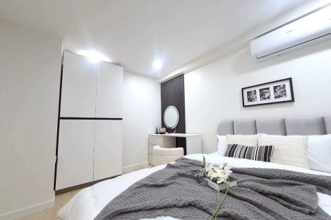 Condo à Suan Luang, Bangkok, Thaïlande, 2 chambres  № 170602 - photo 3