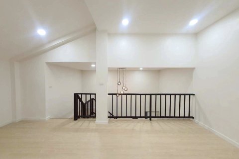 Condo à Suan Luang, Bangkok, Thaïlande, 2 chambres  № 170602 - photo 5