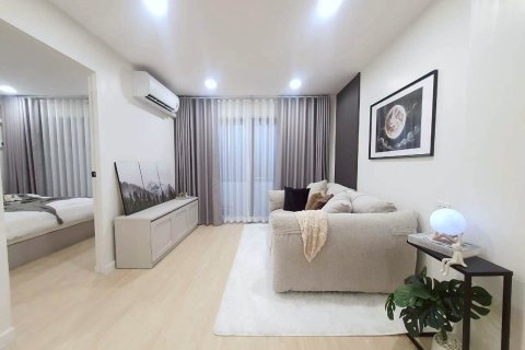 Condo à Suan Luang, Bangkok, Thaïlande, 2 chambres  № 170602 - photo 4