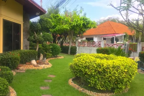 House in Pattaya, Thailand 3 bedrooms № 140629 - photo 2