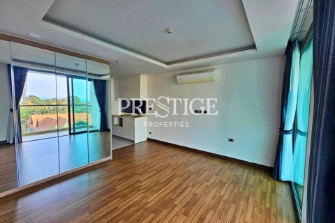 Studio in the Condo in Pattaya, Thailand  № 209113 - photo 2
