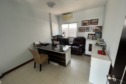 Commercial property on Chaweng Beach, Ko Samui, Thailand 300 sq.m. № 180196 - photo 4