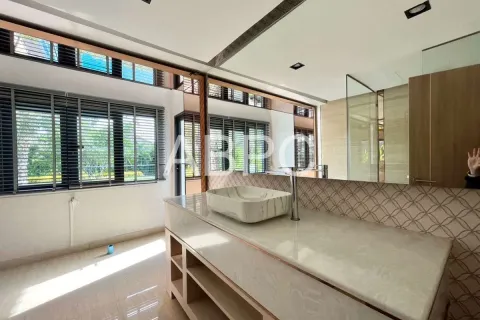 Casa de 3 dormitorios en Pattaya, Tailandia № 210638 - foto 11