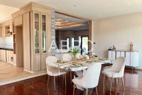 Casa de 3 dormitorios en Pattaya, Tailandia № 210638 - foto 8