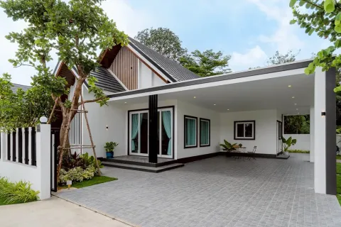 Casa de 3 dormitorios en Pattaya, Tailandia № 210643 - foto 3