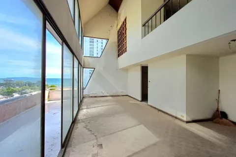Condominio de 3 dormitorios en Jomtien Beach, Pattaya, Tailandia № 210641 - foto 6