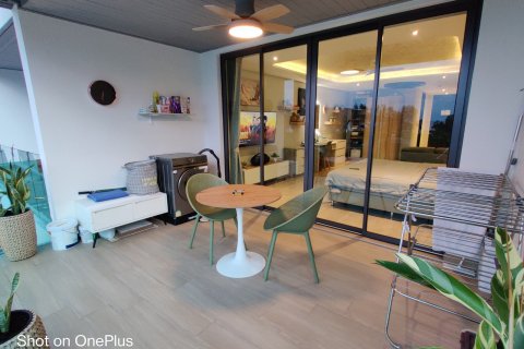 Студия в кондо в Кату, Таиланд № 138585 - фото 2