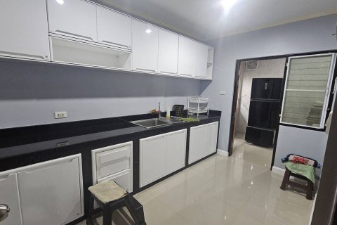 Дом в Чиангмае, Таиланд с 4 спальнями  № 138589 - фото 5