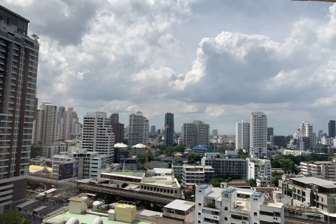 Condo in Khlong Toei, Bangkok, Thailand, 2 bedrooms № 200683 - photo 8