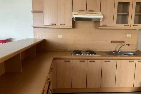 Condo in Khlong Toei, Bangkok, Thailand, 2 bedrooms № 200683 - photo 6