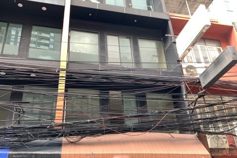 Propriété commerciale à Watthana, Bangkok, Thaïlande 600 m2 № 200686