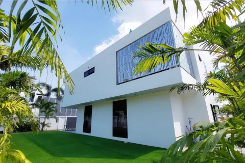 Villa in Pattaya, Thailand 6 bedrooms № 155724 - photo 9