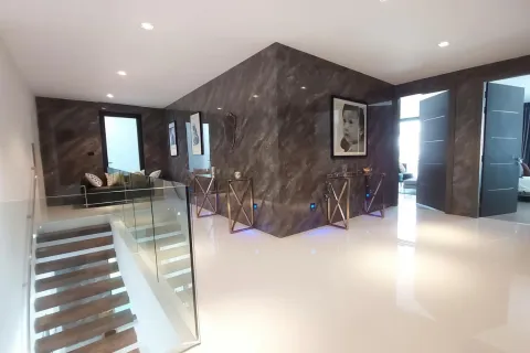 Villa in Pattaya, Thailand 6 bedrooms № 155724 - photo 21