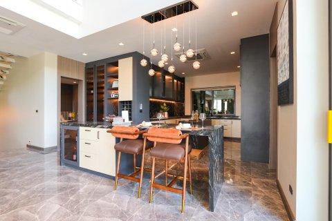 Villa à Pattaya, Thaïlande 6 chambres № 155723 - photo 16