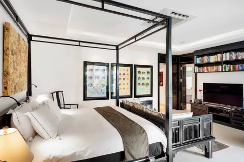 Villa in Pattaya, Thailand 8 bedrooms № 155722 - photo 13