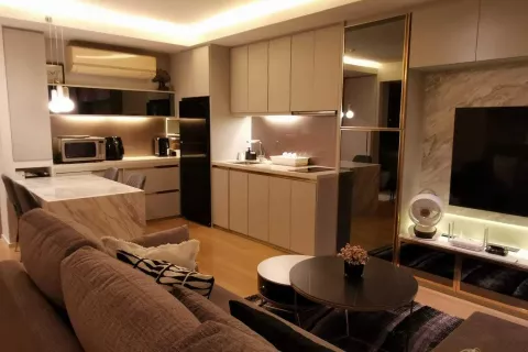 Studio dans le Condo à Watthana, Bangkok, Thaïlande № 142674 - photo 2