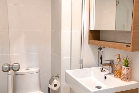 Студия в кондо в Бангкоке, Таиланд № 206114 - фото 6