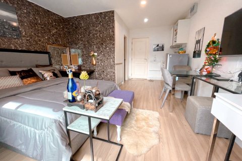 Studio in the Condo in Bangkok, Thailand № 206114