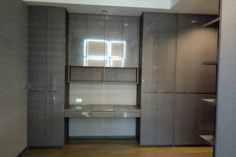 Condo à Sathon, Bangkok, Thaïlande, 1 chambre  № 206115 - photo 2