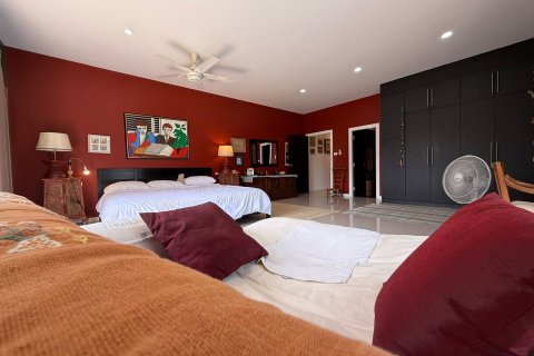 Вилла в Хуа Хине, Таиланд с 4 спальнями  № 141061 - фото 21