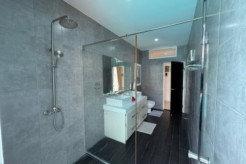 Вилла в Хуа Хине, Таиланд с 4 спальнями  № 141061 - фото 18