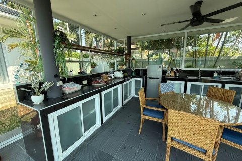 Вилла в Хуа Хине, Таиланд с 4 спальнями № 141061 - фото 25