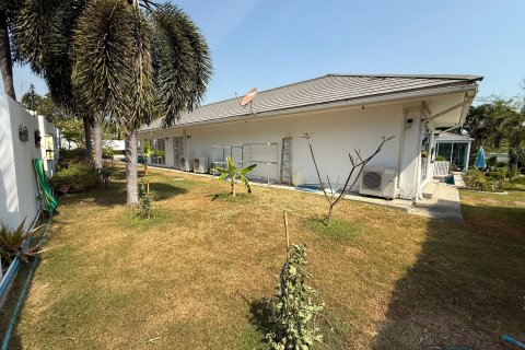 Вилла в Хуа Хине, Таиланд с 4 спальнями № 141061 - фото 14