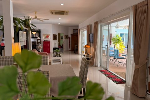 Вилла в Хуа Хине, Таиланд с 4 спальнями  № 141061 - фото 15