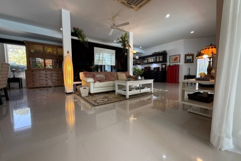 Вилла в Хуа Хине, Таиланд с 4 спальнями  № 141061 - фото 22