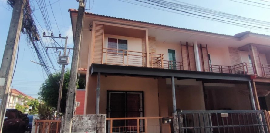 House in Phuket, Thailand 4 bedrooms № 138259