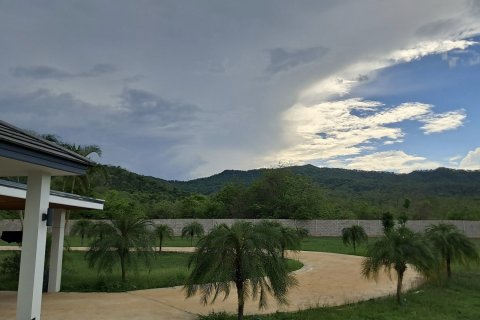 House in Lom Sak, Thailand 2 bedrooms № 171296 - photo 17