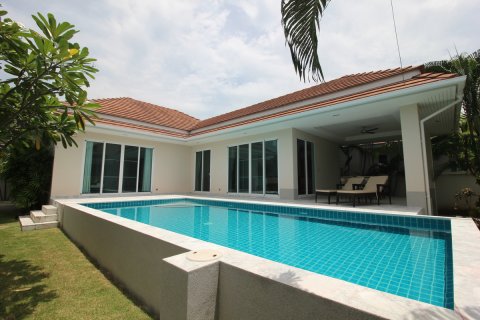 Chalet de 3 dormitorios en Hua Hin, Tailandia № 221898