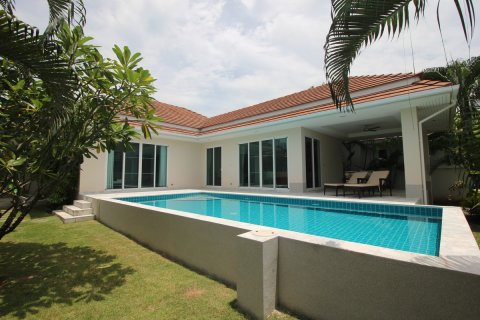 Villa in Hua Hin, Thailand 3 Schlafzimmer № 221898 - Foto 2