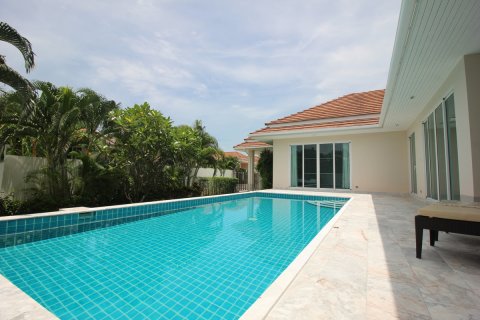 Villa in Hua Hin, Thailand 3 Schlafzimmer № 221898 - Foto 5