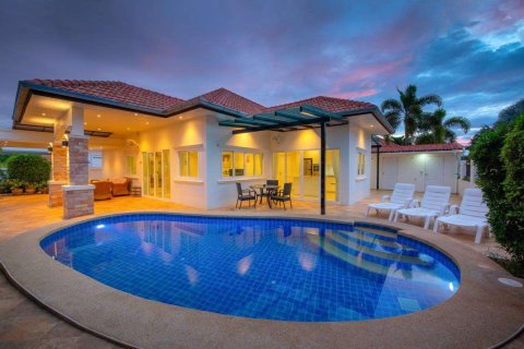 Chalet de 4 dormitorios en Hua Hin, Tailandia № 221899