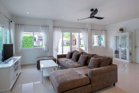 Villa in Hua Hin, Thailand 4 Schlafzimmer № 221899 - Foto 8