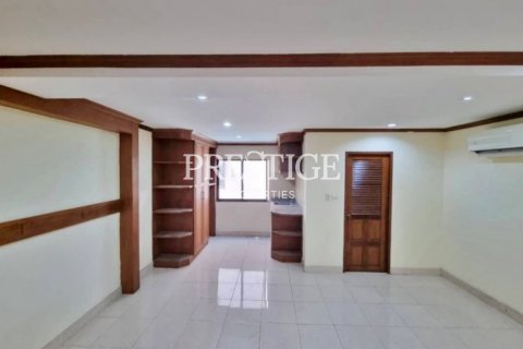 Propriété commerciale à Pattaya, Thaïlande 338 m2 № 198579 - photo 12
