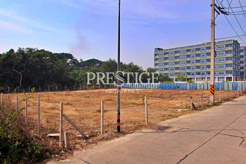 Land in Pattaya, Thailand 1564 sq.m. № 198581 - photo 5