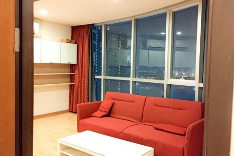 Studio dans le Condo à Watthana, Bangkok, Thaïlande № 154661 - photo 6