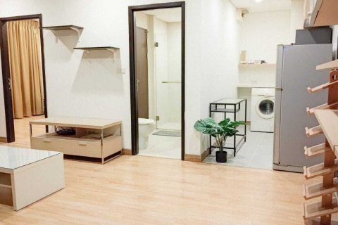 Studio dans le Condo à Watthana, Bangkok, Thaïlande № 154661 - photo 2