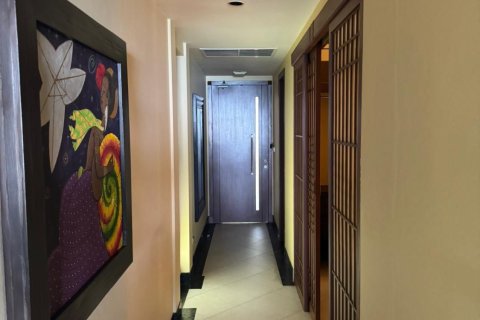 Condo in Phuket, Thailand, 2 bedrooms  № 154660 - photo 11