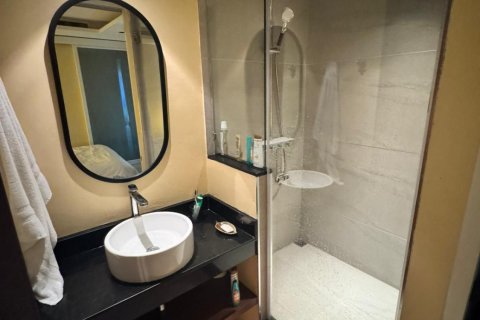 Condo in Phuket, Thailand, 2 bedrooms  № 154660 - photo 16