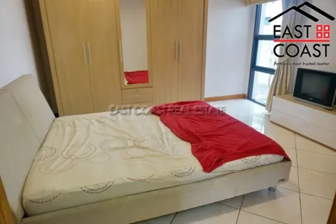 Casa de 4 dormitorios en Pattaya, Tailandia № 213361 - foto 8