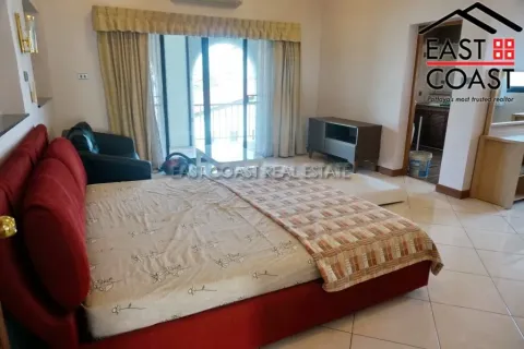 Casa de 4 dormitorios en Pattaya, Tailandia № 213361 - foto 14