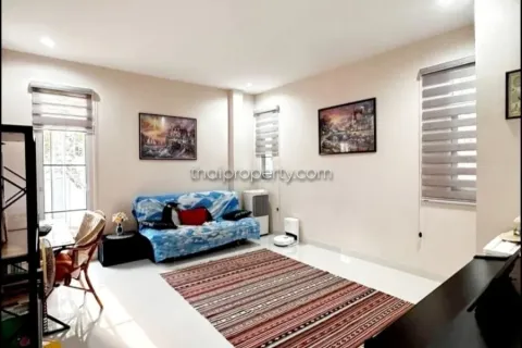 Casa de 2 dormitorios en Pattaya, Tailandia № 213367 - foto 10