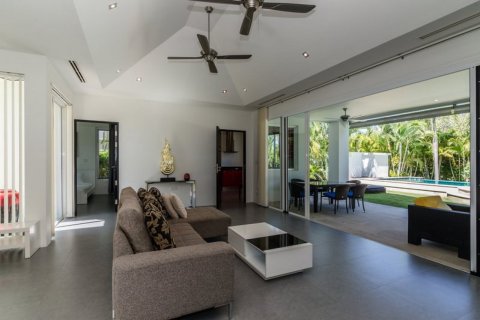 House in Hua Hin, Thailand 3 bedrooms № 180998 - photo 6