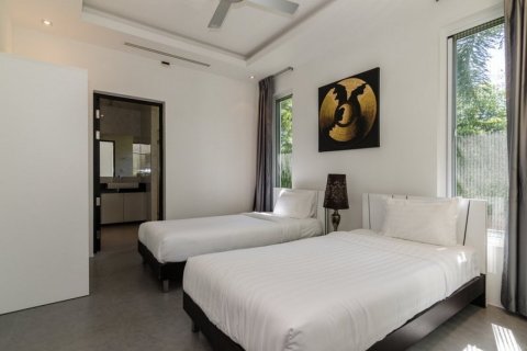 House in Hua Hin, Thailand 3 bedrooms № 180998 - photo 14