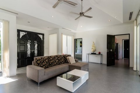 House in Hua Hin, Thailand 3 bedrooms № 180998 - photo 7