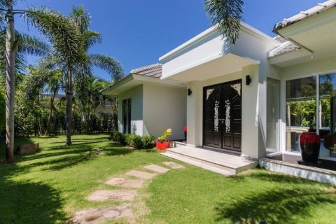 House in Hua Hin, Thailand 3 bedrooms № 180998 - photo 5